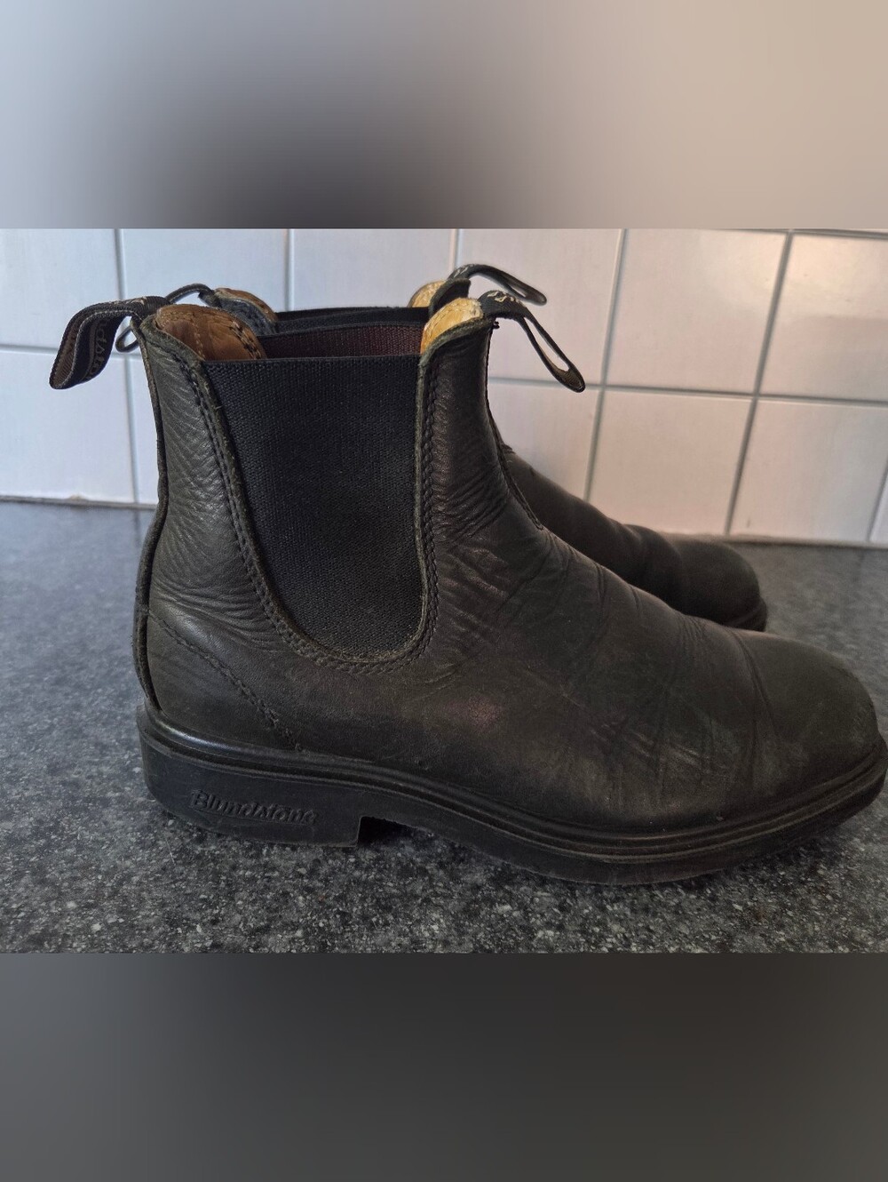 Blundstone Black Leather Chelsea Boots - Size 8 - Picture 2 of 5